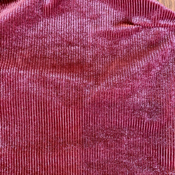 URBAN OUTFITTERS Out From Under Velvet Ribbed Crop - Picture 2 of 6